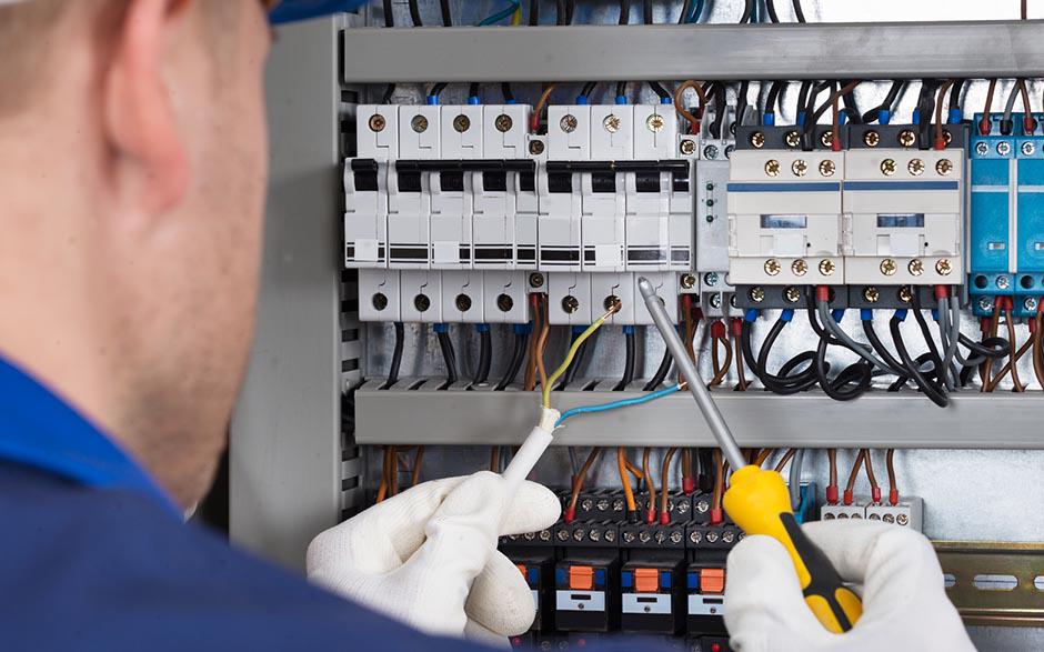 monteur électricien La Celle-Saint-Cloud